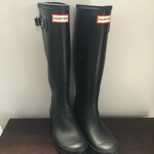 Matte Black Hunter Rain Boots w/ socks